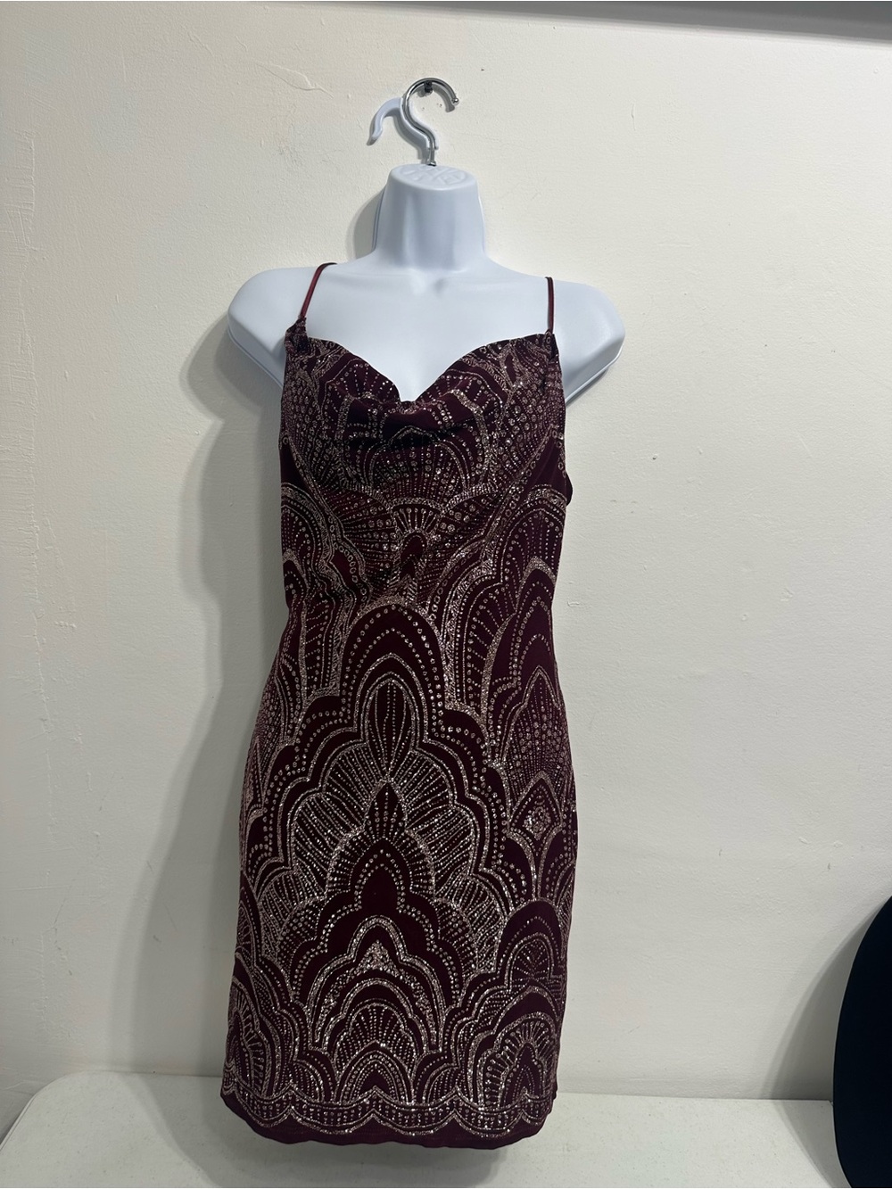 Jump Wine Beaded Scallop-Pattern Mini Dress